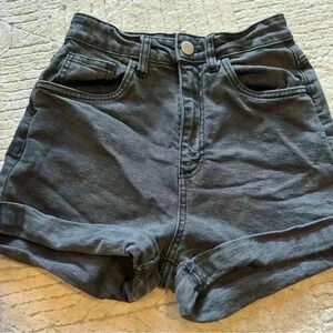 Cotton on size 4 woman’s black denim shorts